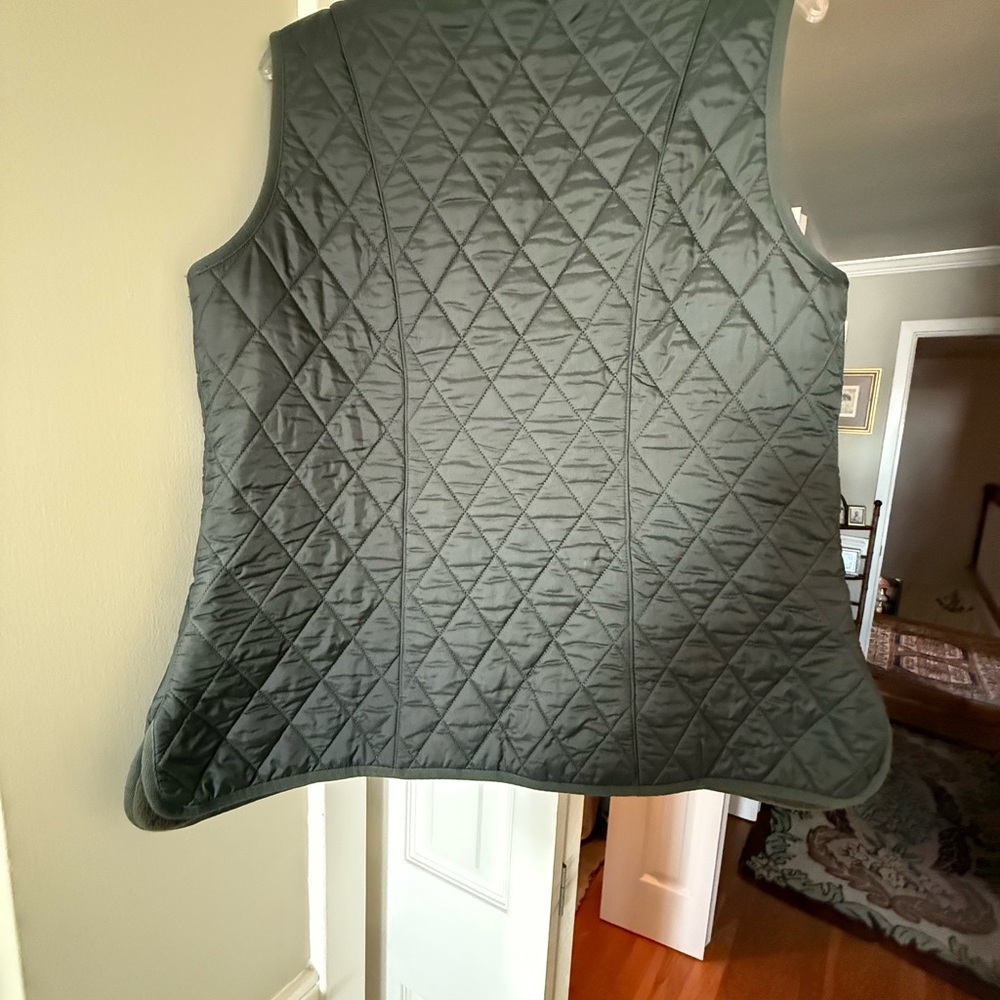 Barbour Quilted Vest in Olive Green Sz. 12 - Picture 5 of 6